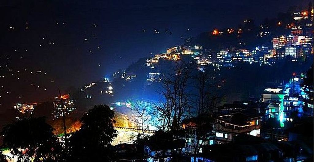 gangtok at night images