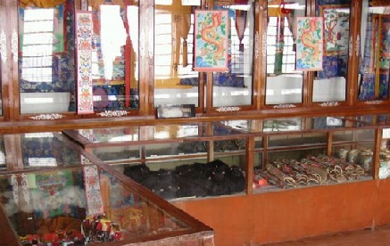 Handicrafts & Handlooms